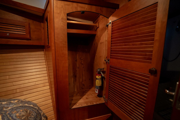 Sabre-42 Express 2006-Moondance Stuart-Florida-United States-34 Master Hanging Locker Open-5408077