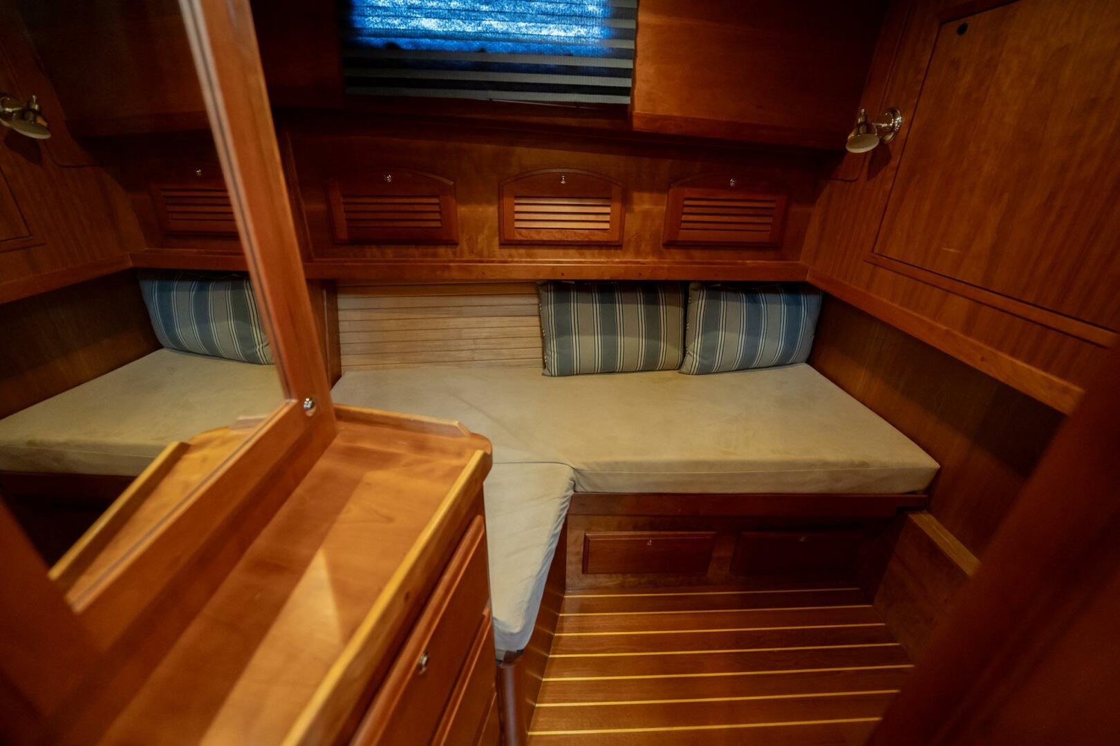 Sabre-42 Express 2006-Moondance Stuart-Florida-United States-42 Stbd Stateroom Overhead View-5408107 | Thumbnail