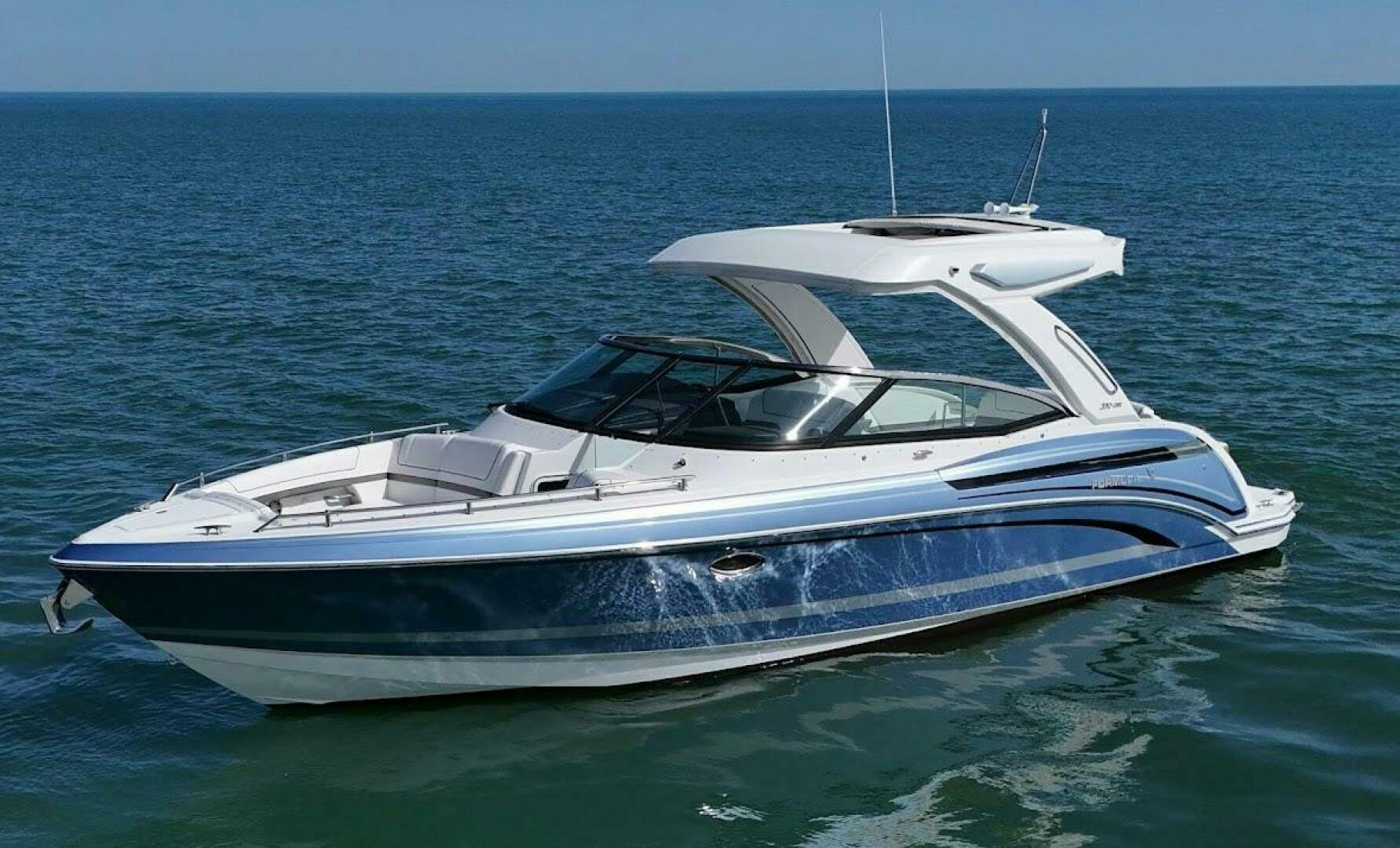Formula-330 Crossover Bowrider 2019 -New Buffalo-Michigan-United States-5351809