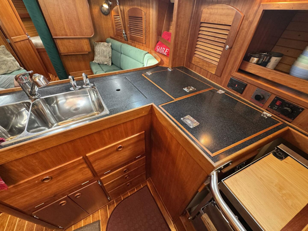 Sabre-362 Sloop 2000-Delta Sand Mt. Pleasant-South Carolina-United States-5357959