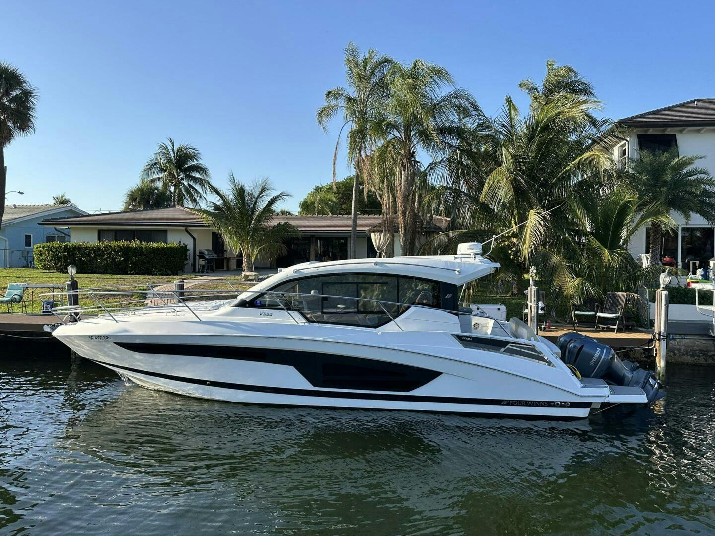 Four Winns-Vista 355 Coupe 2020 -Pompano Beach-Florida-United States-5367454