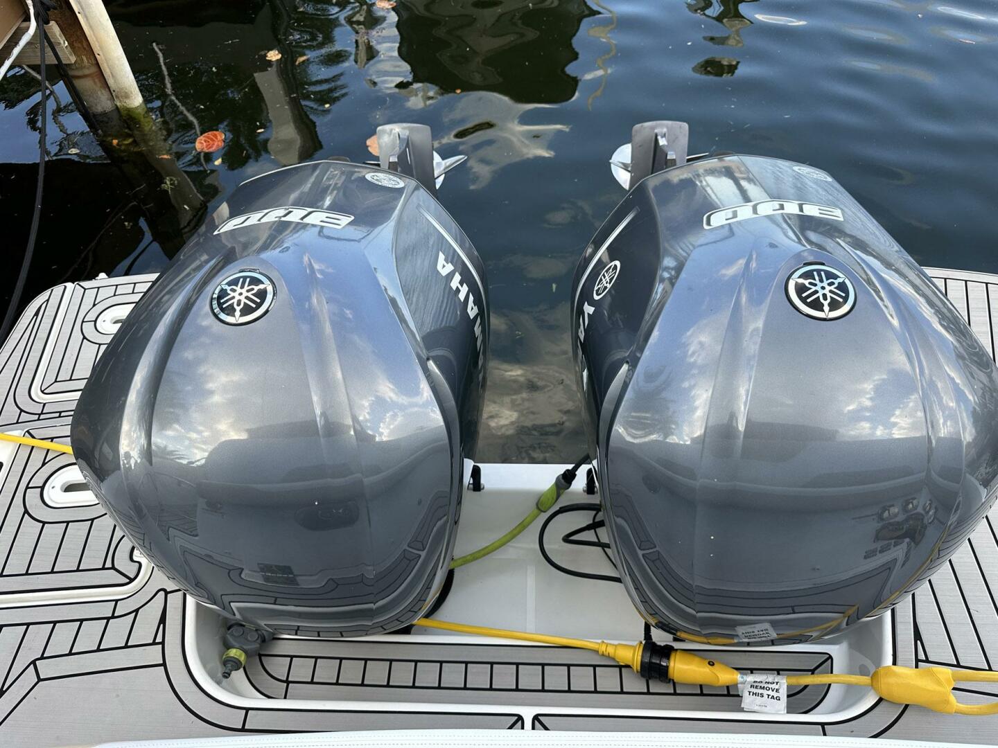 Four Winns-Vista 355 Coupe 2020-Olivia Pompano Beach-Florida-United States-5367462 | Thumbnail