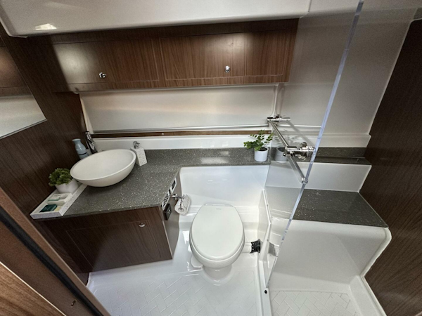 Four Winns-Vista 355 Coupe 2020-Olivia Pompano Beach-Florida-United States-5367463
