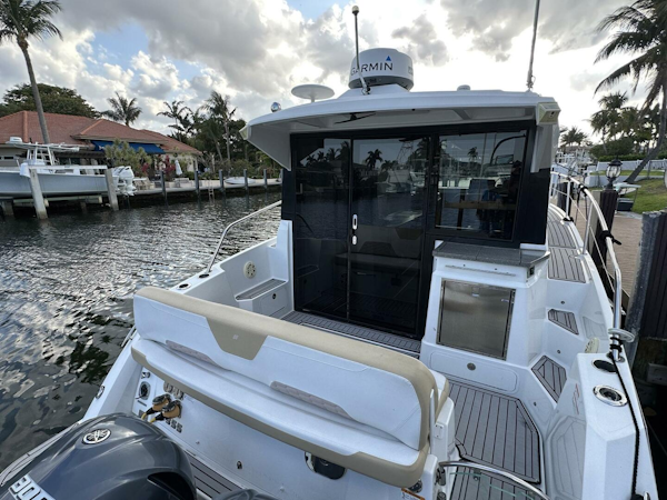 Four Winns-Vista 355 Coupe 2020-Olivia Pompano Beach-Florida-United States-5367460