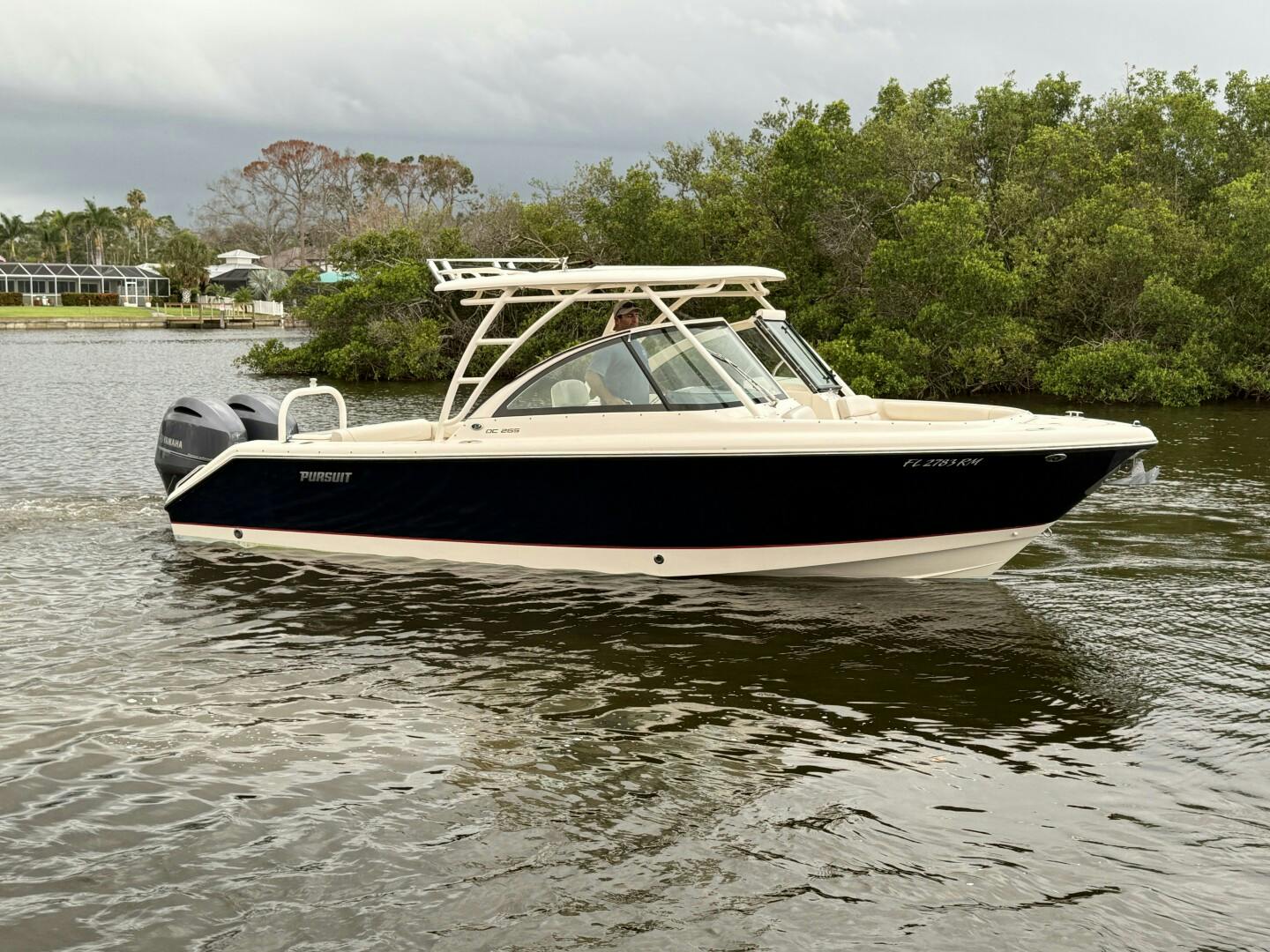 Pursuit 2014 -Sarasota-Florida-United States-5367762
