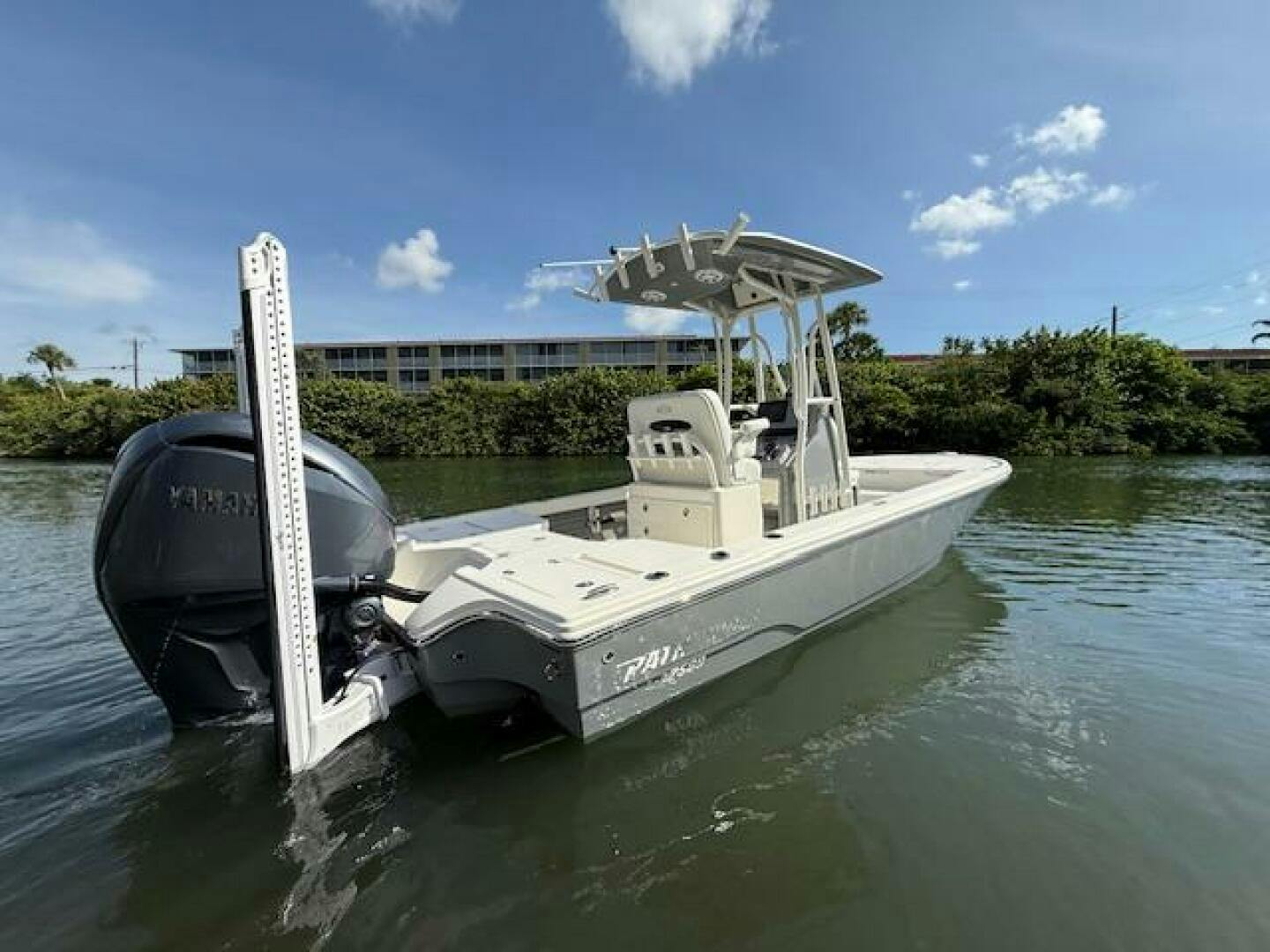 Pathfinder-2500 Hybrid 2022 -Stuart-5367876