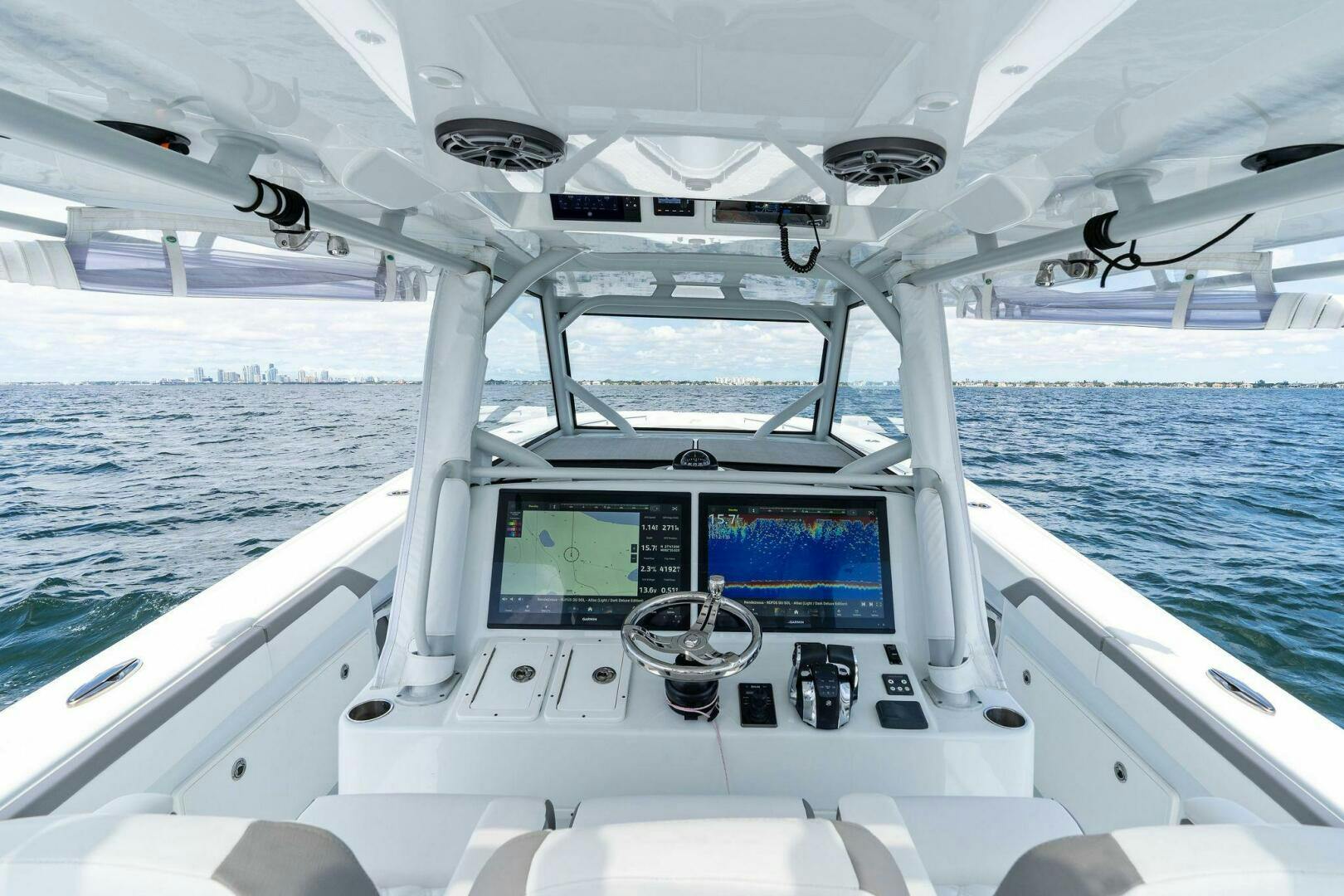 Yellowfin-42 Center Console 2021-Fin & Tonic St. Petersburg-Florida-United States-2021 Yellowfin 42 Center Console Fin & Tonic  Helm/Electronics-5370505