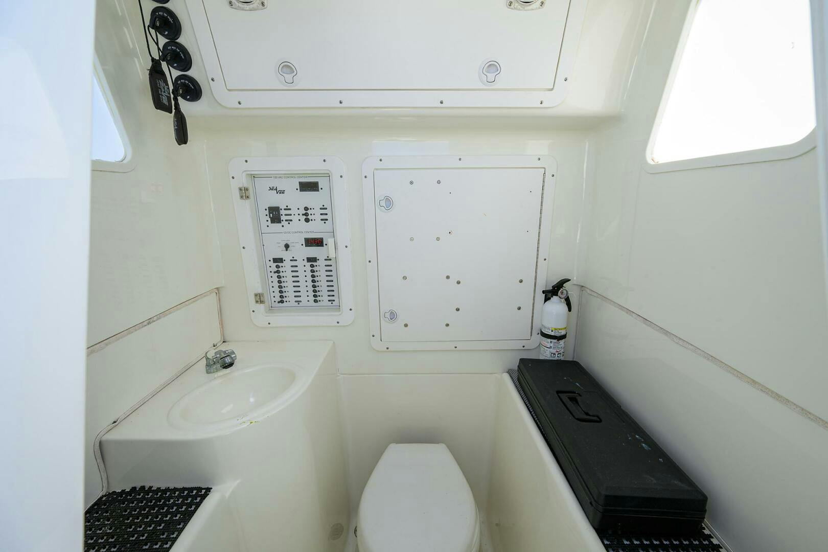 SeaVee-Center Console 2014-PENELOPE Riviera Beach-Florida-United States-Head-5379619