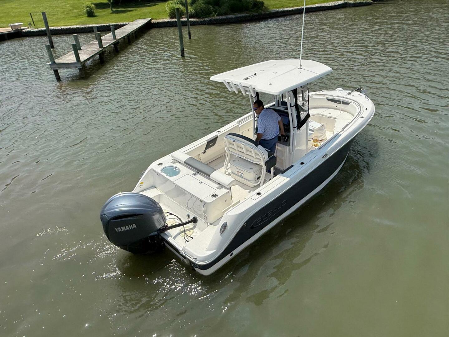 Robalo-R242 Center Console 2022 -Essex-Maryland-United States-5380202 | Thumbnail