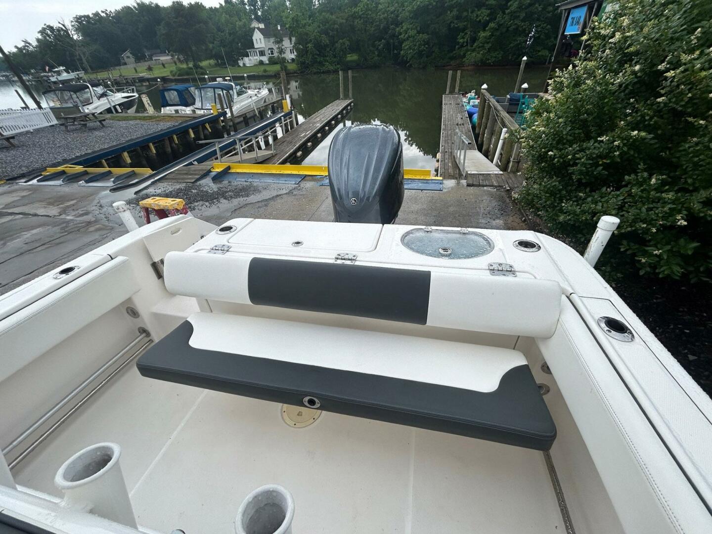 Robalo-R242 Center Console 2022 -Essex-Maryland-United States-5380197 | Thumbnail