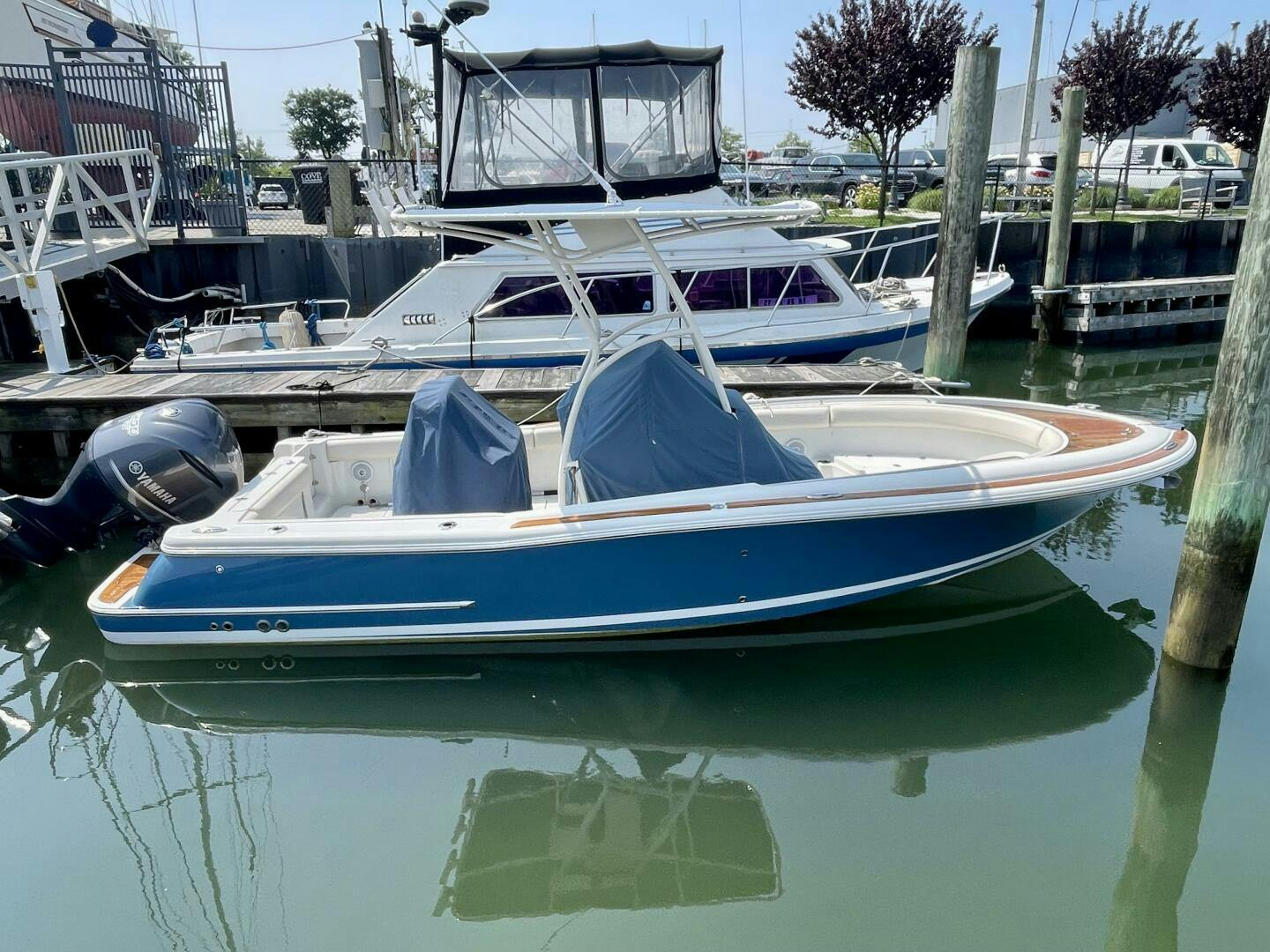 Chris-Craft-Catalina 2012 -Norwalk-Connecticut-United States-5384620