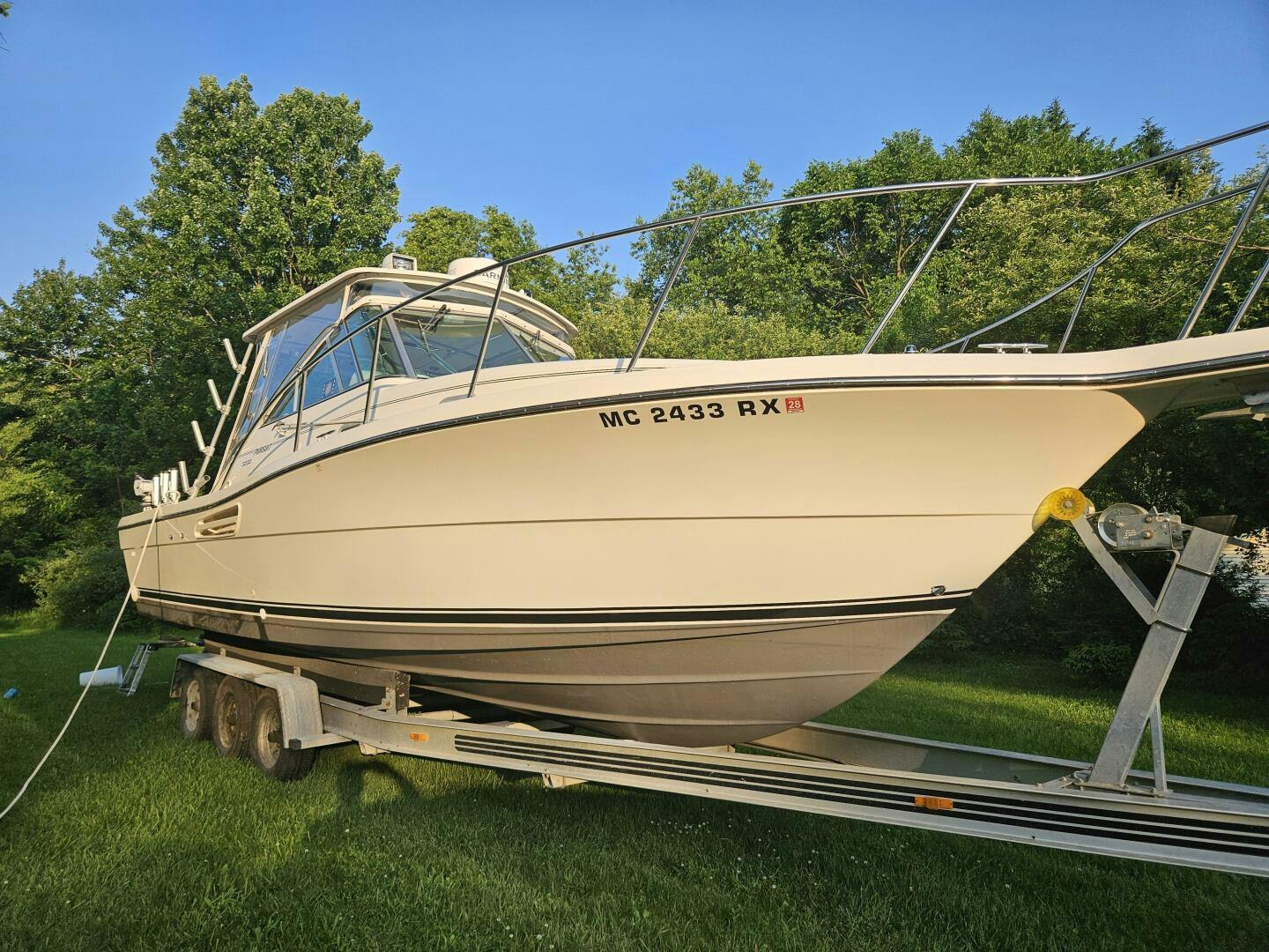 Pursuit-3000 Express 2000 -Lapeer-Michigan-United States-5386415