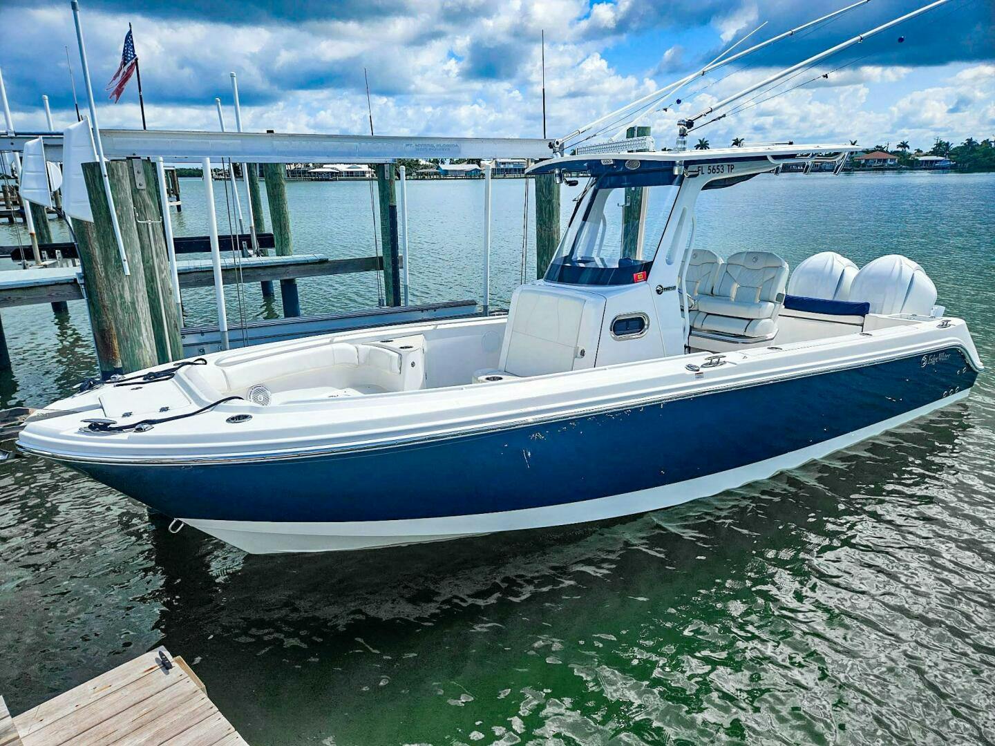 Edgewater-262CC 2023 -West Palm Beach-Florida-United States-5395410