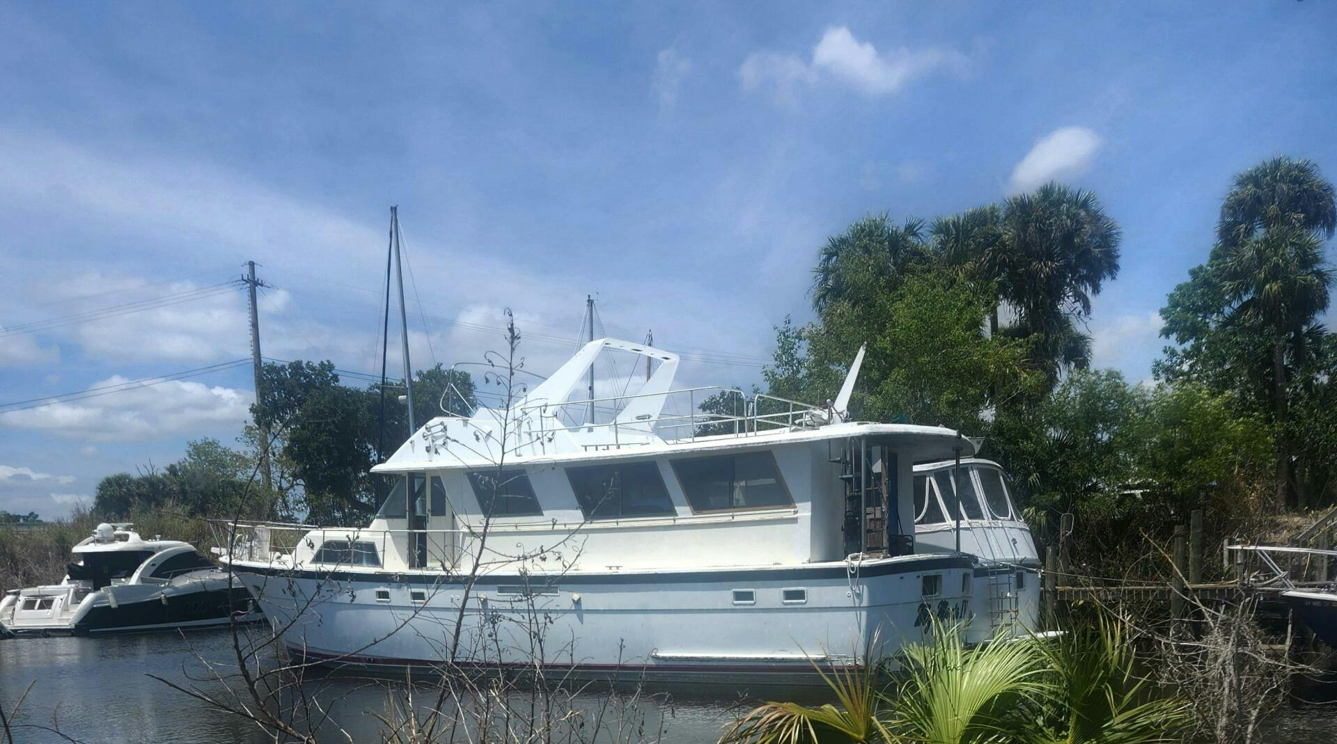 Hatteras 1982 -Labelle-Florida-United States-5395975