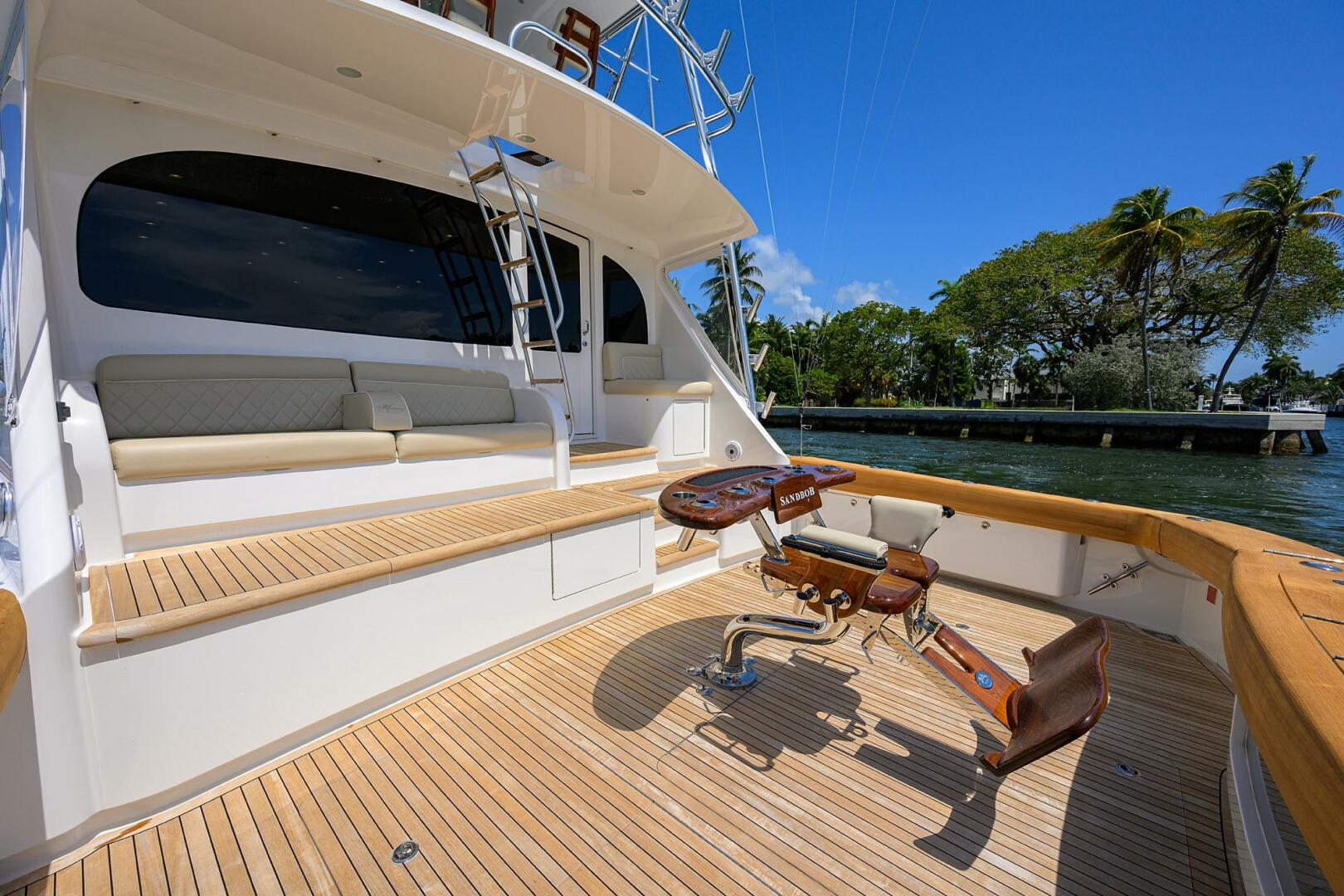 Viking-72 Convertible 2021-SANDBOB II North Palm Beach-Florida-United States-Cockpit-5396954 | Thumbnail