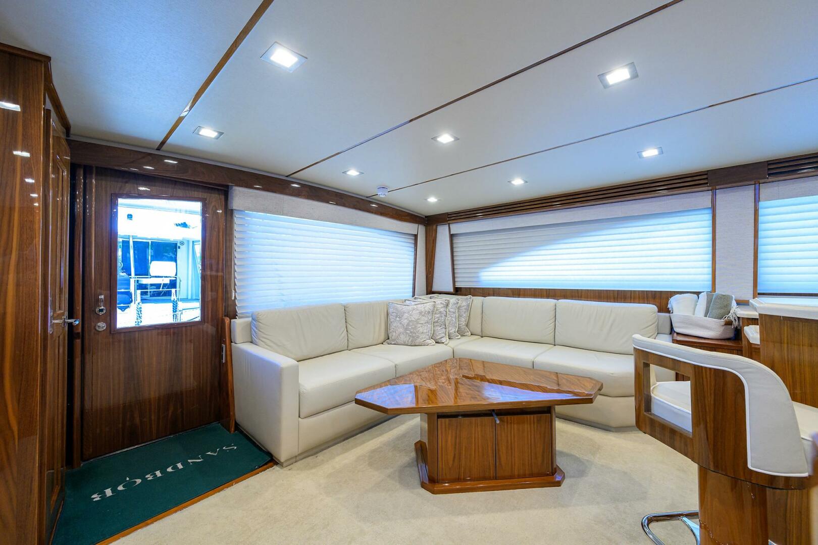 Viking-72 Convertible 2021-SANDBOB II North Palm Beach-Florida-United States-Salon-5396926 | Thumbnail
