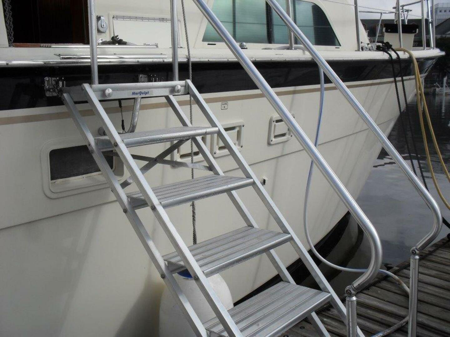 Hatteras-Flybridge 1987-The Bottom Line Wickford-Rhode Island-United States-5418851 | Thumbnail