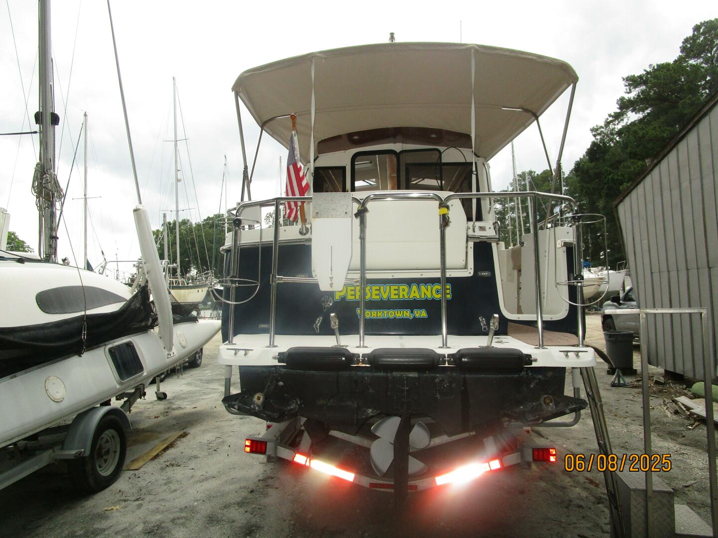 Cutwater-C28 2012-Perseverance Yorktown-Virginia-United States-28 Cutwater aft profile-5407974 | Thumbnail