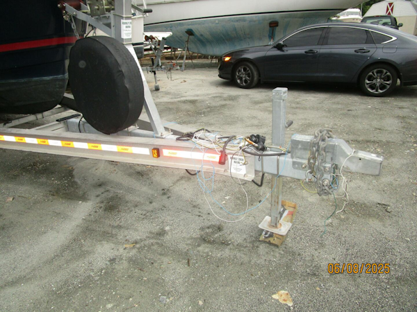 Cutwater-C28 2012-Perseverance Yorktown-Virginia-United States-28 Cutwater trailer tongue1-5408710