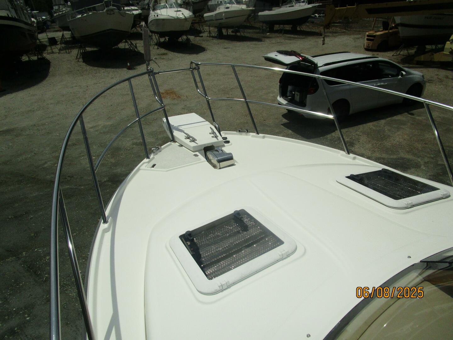 Cutwater-C28 2012-Perseverance Yorktown-Virginia-United States-28 Cutwater foredeck1-5407991 | Thumbnail