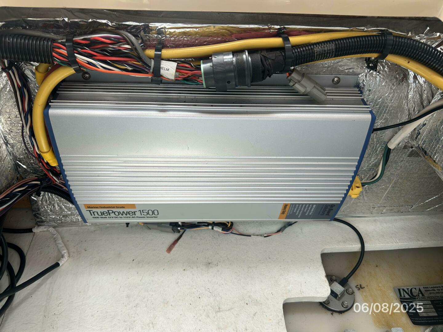 Cutwater-C28 2012-Perseverance Yorktown-Virginia-United States-28 Cutwater inverter-5408686 | Thumbnail