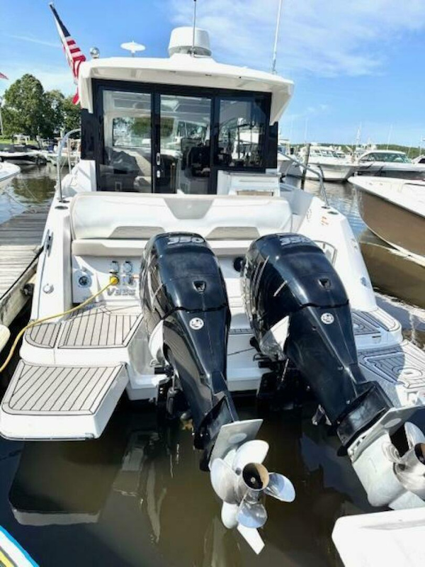 Four Winns-Vista 355 Coupe OB 2020-Three Beaches Westbrook-Connecticut-United States-5408409