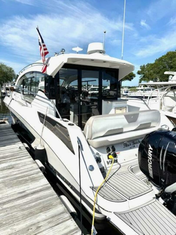 Four Winns-Vista 355 Coupe OB 2020-Three Beaches Westbrook-Connecticut-United States-5408414