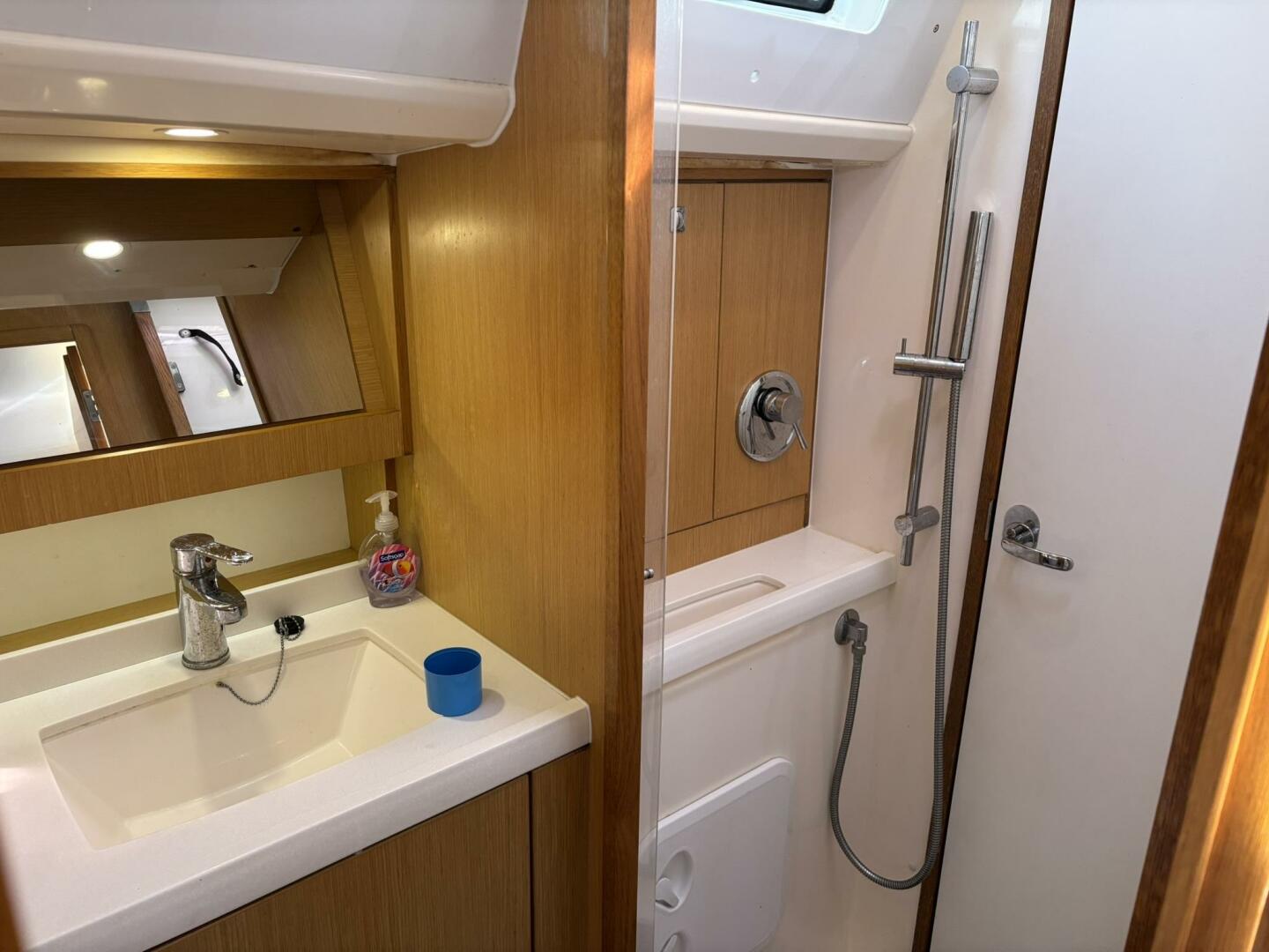 Bavaria-Vision 46 2012 -Annapolis-Maryland-United States-Stern Head-5410561 | Thumbnail