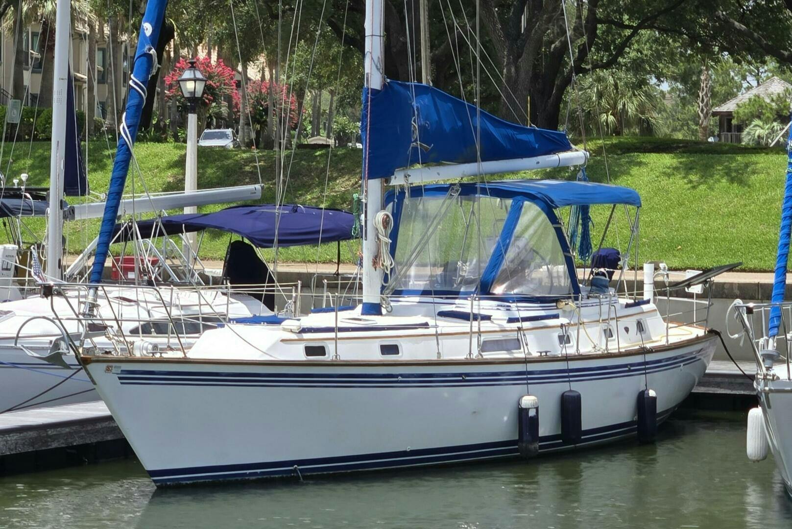Endeavour-38 CC 1985-Idem II Kemah-Texas-United States-5411893
