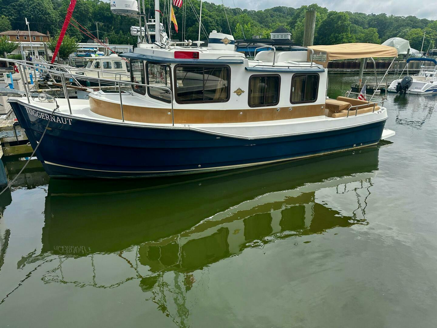 American Tug-R-27 2014-Tuggernaut Glen Cove-New York-United States-5413419