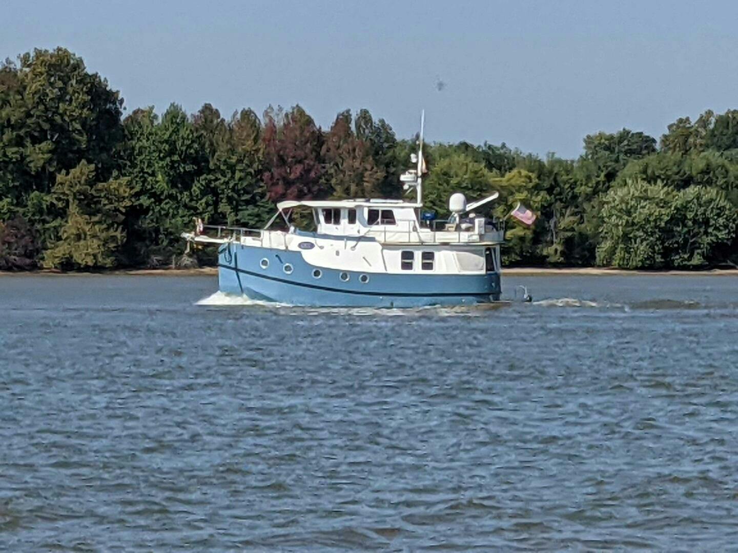 Great Harbour-GH37 2000-Blue Barnacle Geneva-New York-United States-37 Great Harbour port profile2-5423628