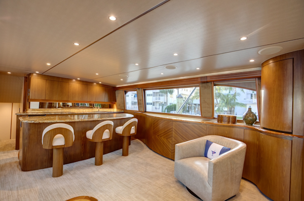 Viking-82 Convertible 2010-Done Deal Fort Lauderdale-Florida-United States-Viking 82  Done Deal  Salon-6012496