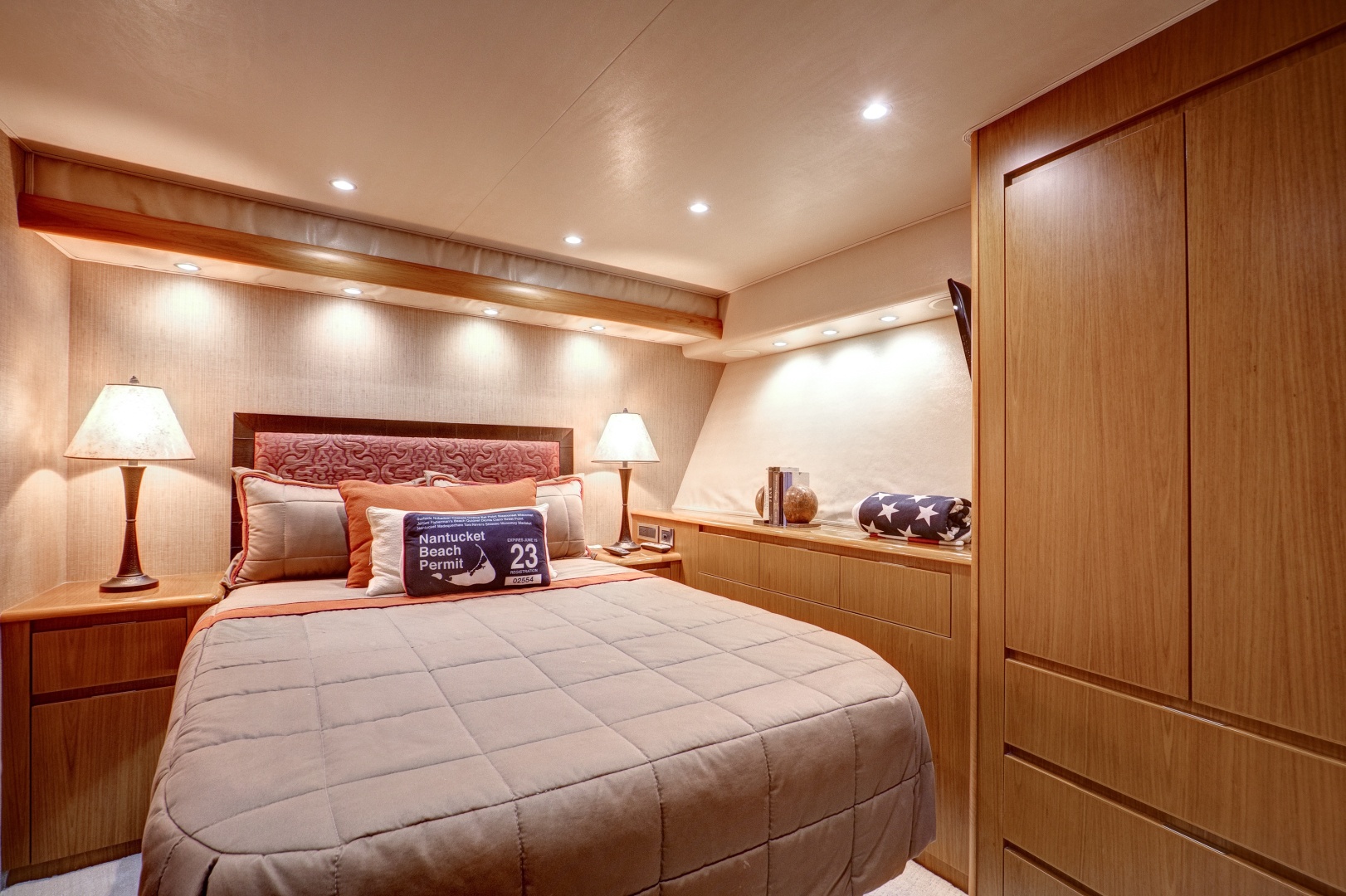 Viking-82 Convertible 2010-Done Deal Fort Lauderdale-Florida-United States-Viking 82  Done Deal   Stateroom-6012520 | Thumbnail