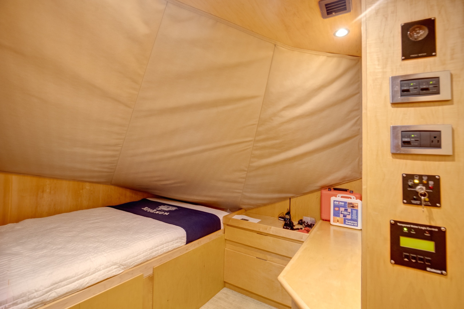Viking-82 Convertible 2010-Done Deal Fort Lauderdale-Florida-United States-Viking 82  Done Deal  Bunk Room-6012507 | Thumbnail