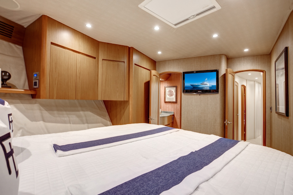 Viking-82 Convertible 2010-Done Deal Fort Lauderdale-Florida-United States-Viking 82  Done Deal   Stateroom-6012519