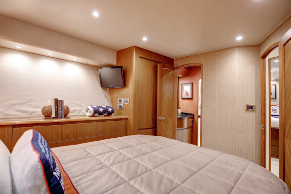Viking-82 Convertible 2010-Done Deal Fort Lauderdale-Florida-United States-Viking 82  Done Deal   Stateroom-6012521