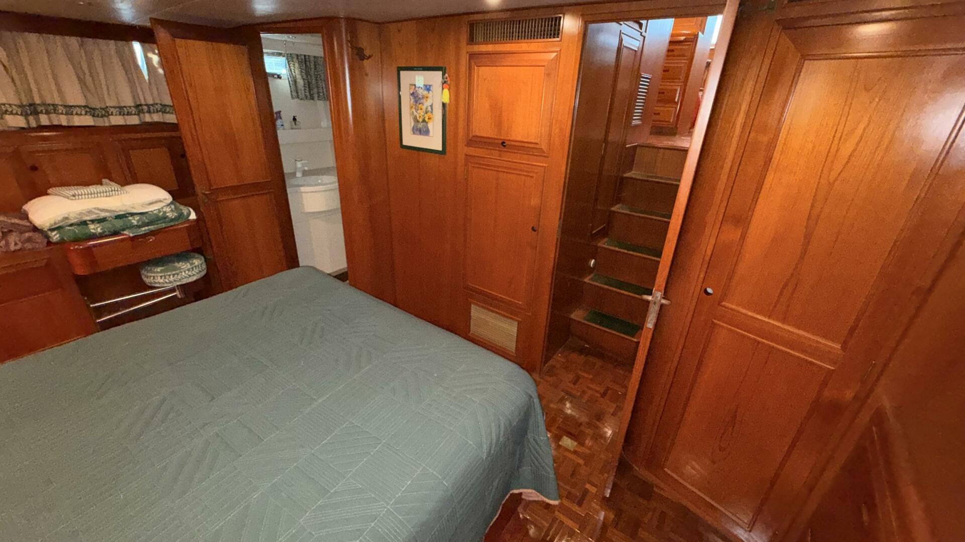 Ocean Alexander-546 1995-Destination St. Petersburg-Florida-United States-5427448 | Thumbnail