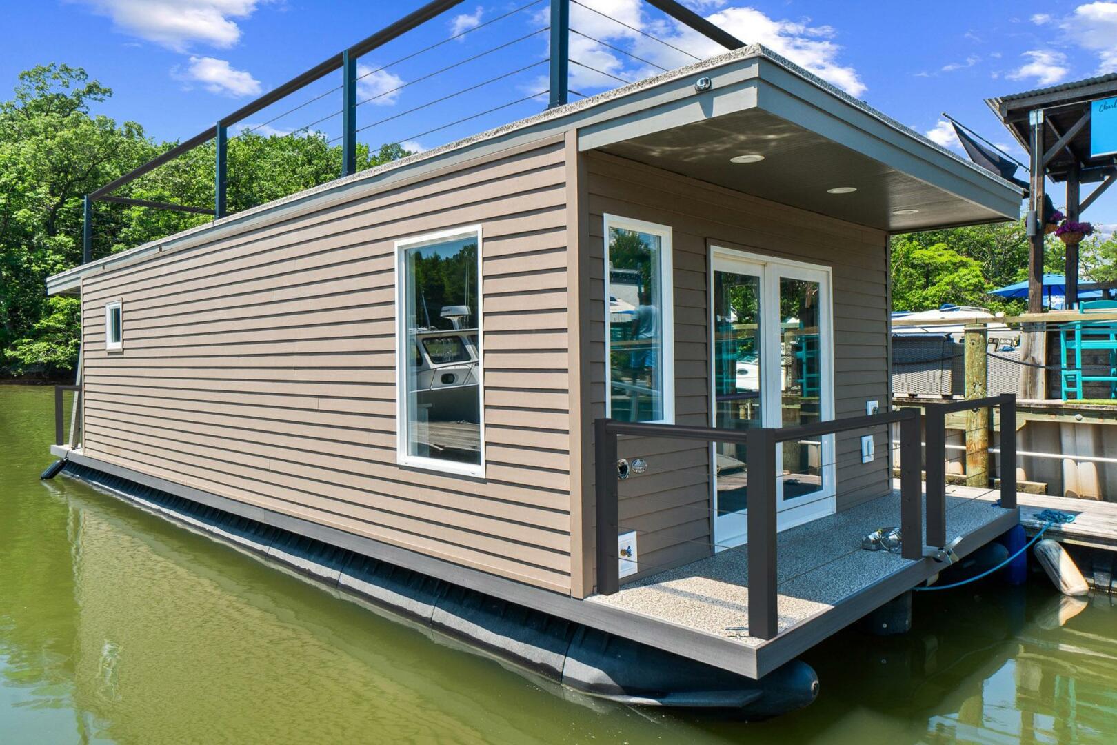 Custom-Hanks 40 Houseboat 2025 -Essex-Maryland-United States-5433244 | Thumbnail
