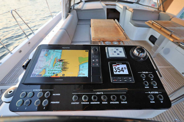 Beneteau-Oceanis 60 2023-CADUCEUS Charleston-South Carolina-United States-Port Helm Console-5457665