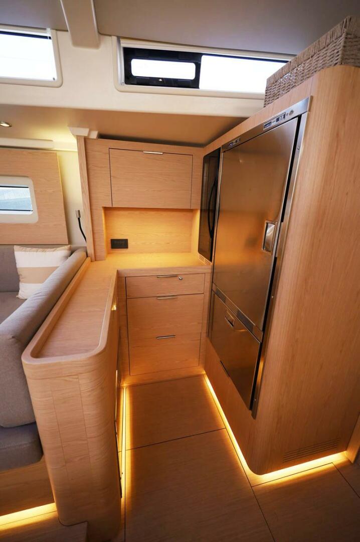Beneteau-Oceanis 60 2023-CADUCEUS Charleston-South Carolina-United States-Galley To Port-5457686 | Thumbnail