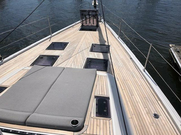 Beneteau-Oceanis 60 2023-CADUCEUS Charleston-South Carolina-United States-Foredeck Sunpad-5457658