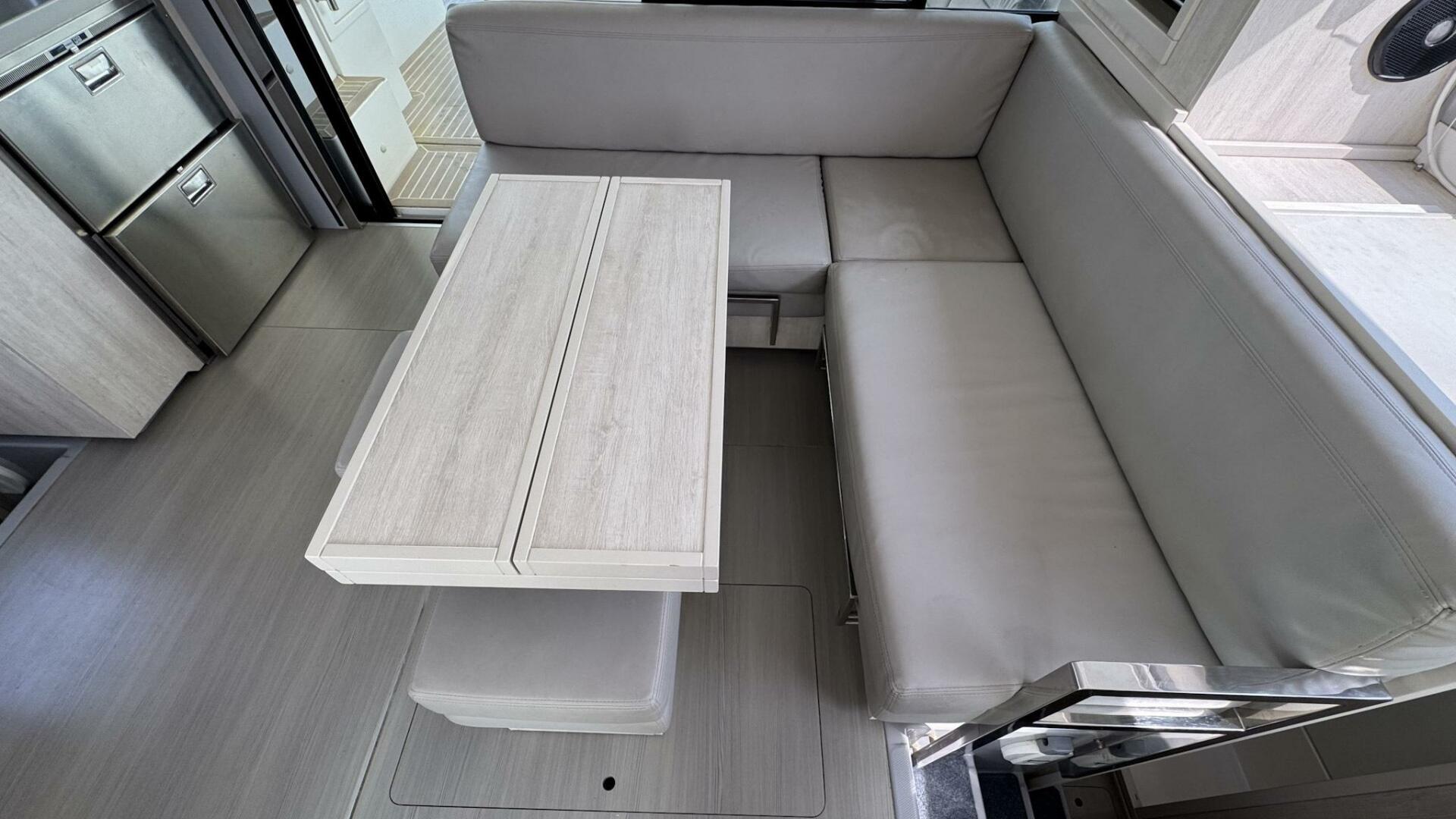 Leopard-43 Powercat 2018-Frida Cat St. Augustine-Florida-United States-2018 Leopard Power Cat foldable dinette-5476081 | Thumbnail