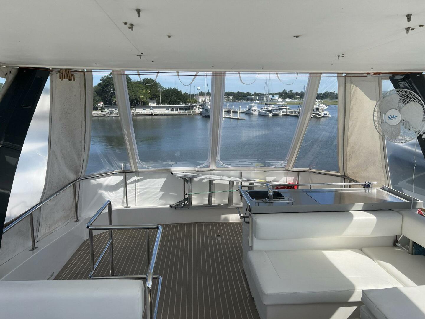 Leopard-43 Powercat 2018-Frida Cat St. Augustine-Florida-United States-2018 Leopard Power Cat Flybridge facing aft-5476110 | Thumbnail