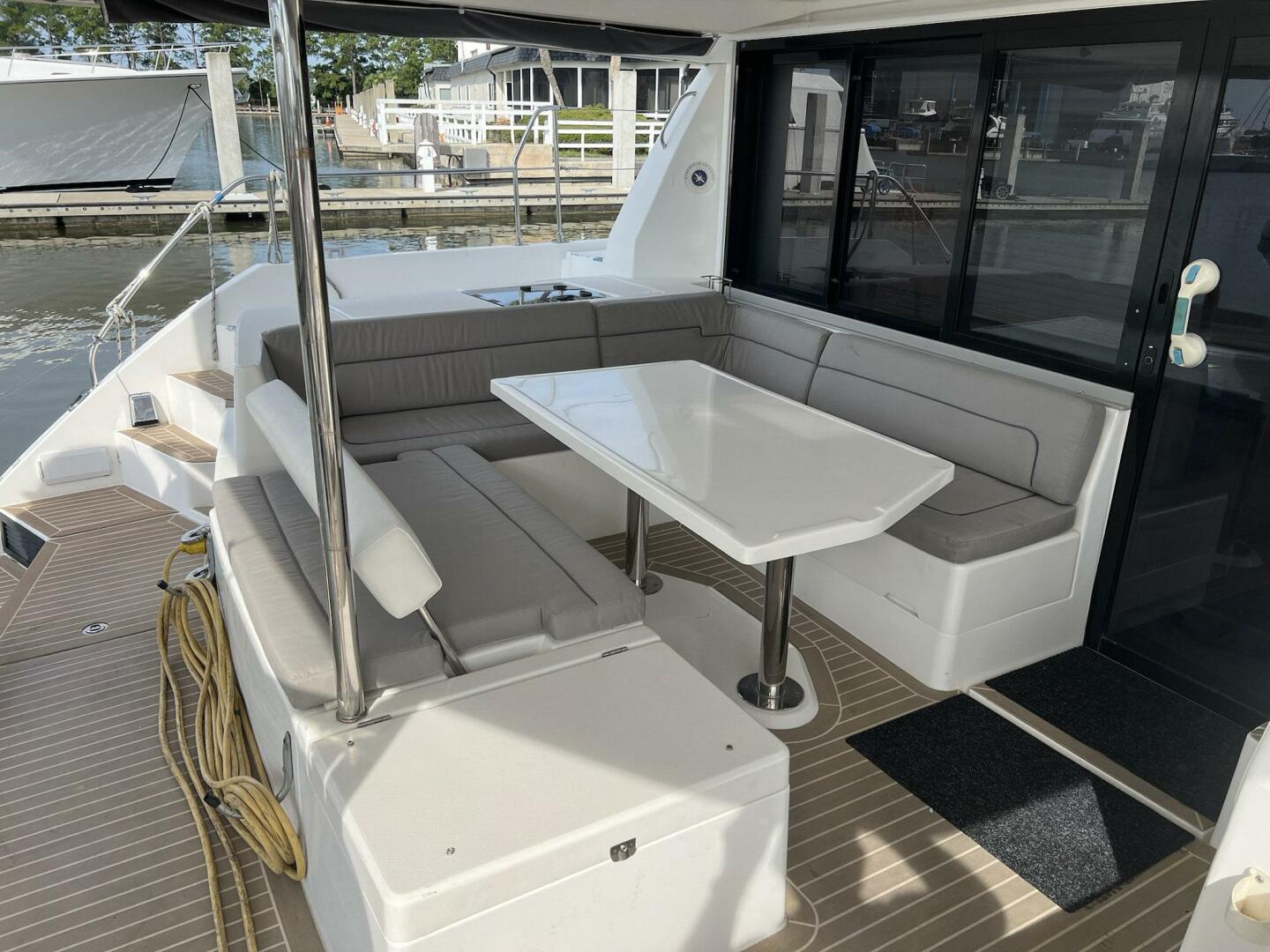 Leopard-43 Powercat 2018-Frida Cat St. Augustine-Florida-United States-2018 Leopard Power Cat Stern U-shaped Settee-5476071 | Thumbnail