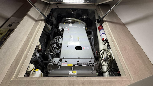 Leopard-43 Powercat 2018-Frida Cat St. Augustine-Florida-United States-2018 Leopard Power Cat Engine Room-5476126