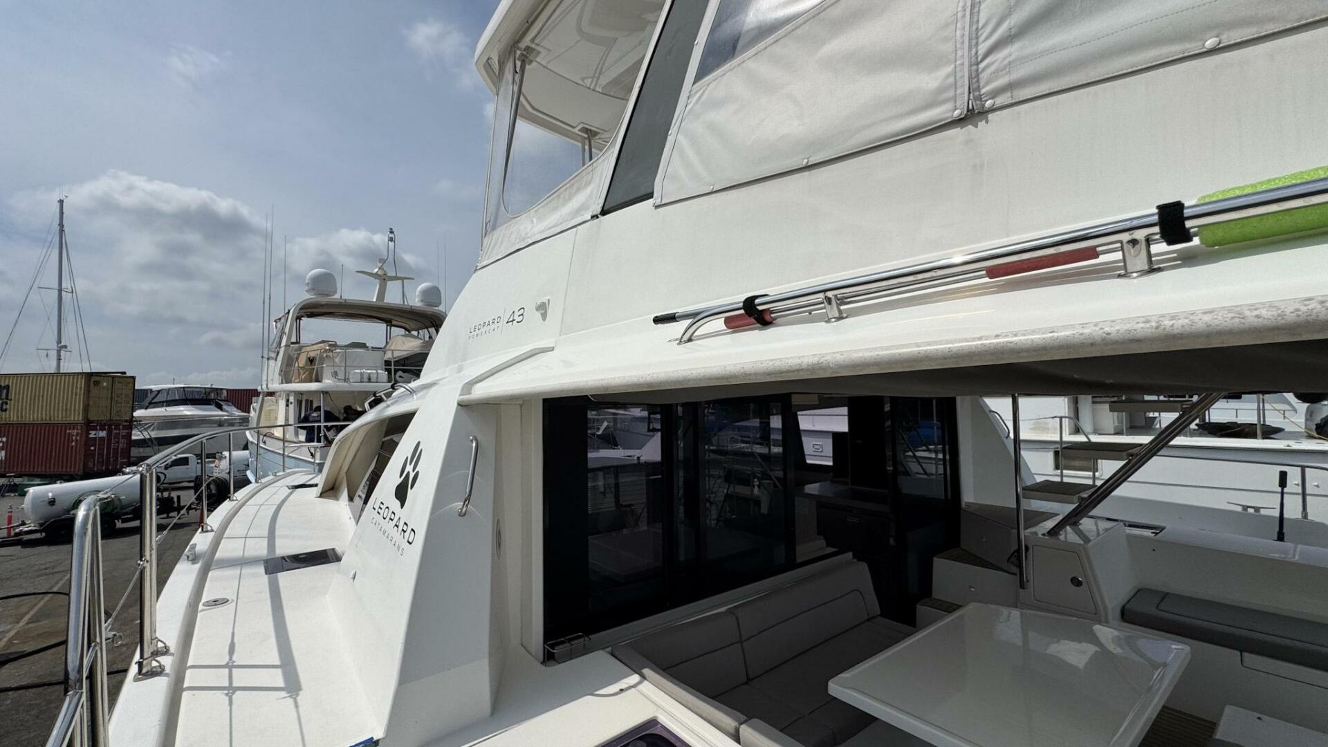 Leopard-43 Powercat 2018-Frida Cat St. Augustine-Florida-United States-2018 Leopard Power Cat Side Deck-5476136 | Thumbnail