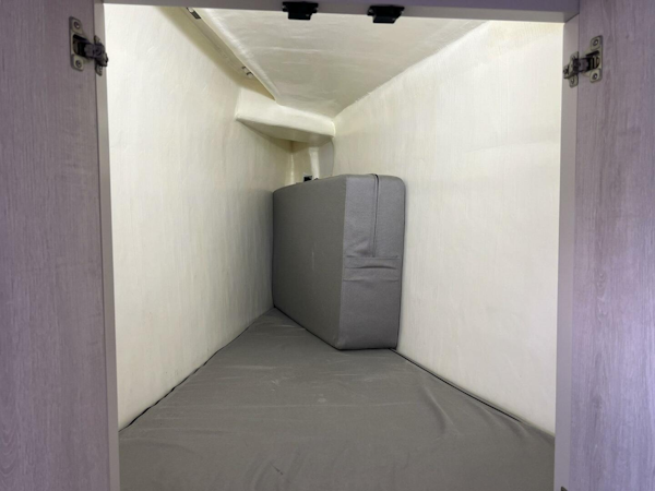 Leopard-43 Powercat 2018-Frida Cat St. Augustine-Florida-United States-2018 Leopard Power Cat Port Side Forward Stateroom-5476092