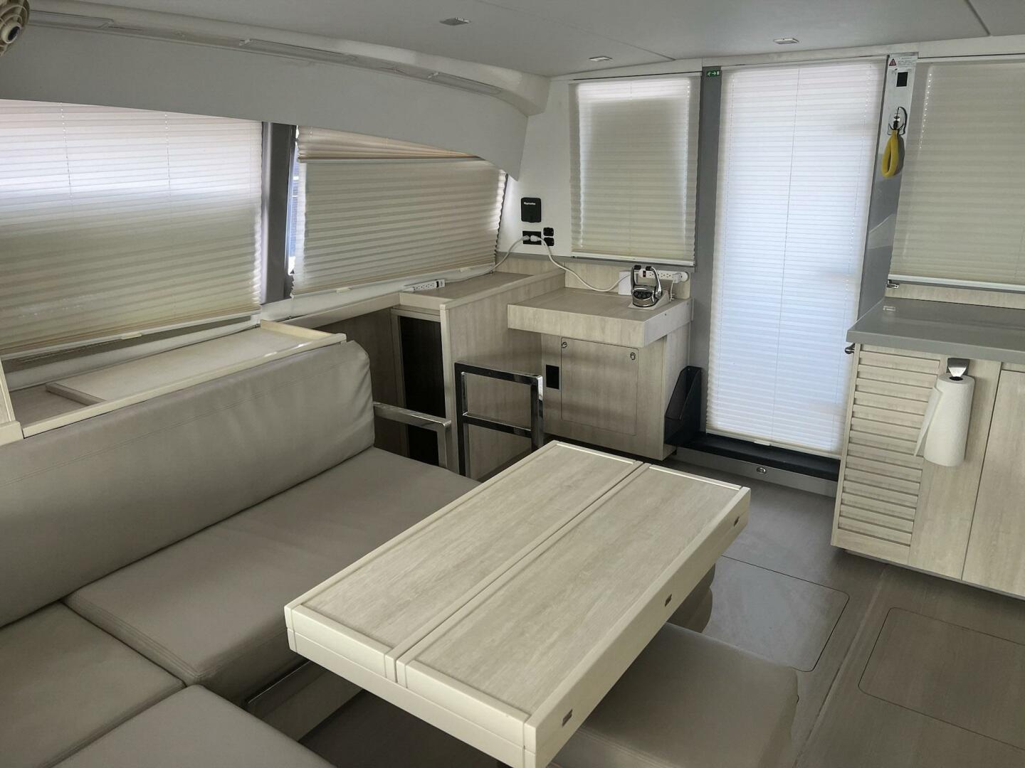 Leopard-43 Powercat 2018-Frida Cat St. Augustine-Florida-United States-2018 Leopard Power Cat Dinette-5476079 | Thumbnail