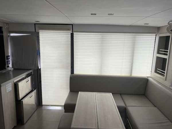 Leopard-43 Powercat 2018-Frida Cat St. Augustine-Florida-United States-2018 Leopard Power Cat Dinette facing aft-5476080