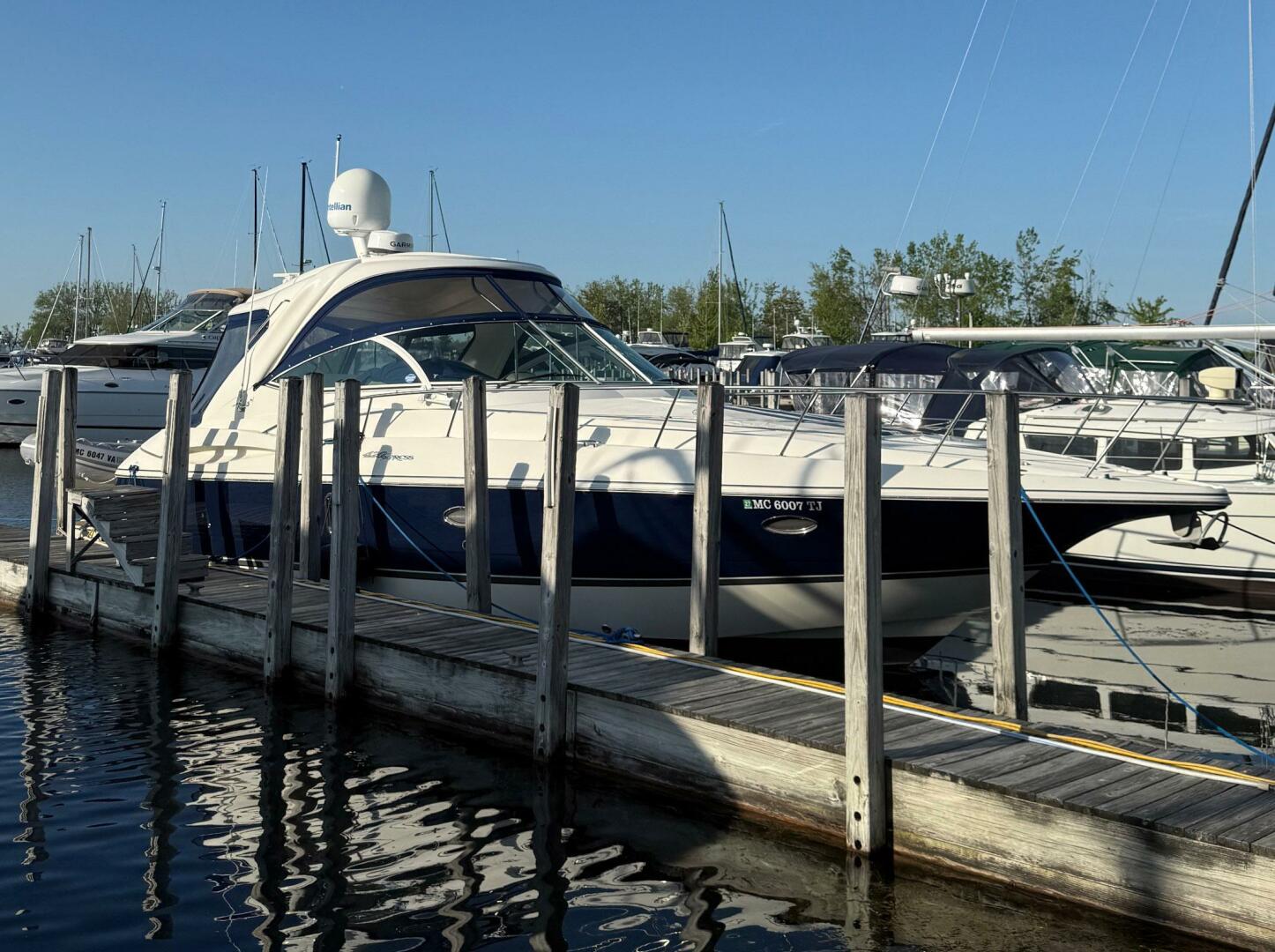 Cruisers Yachts-420 Express 2006-Ciel Rouge Petoskey-Michigan-United States-5466651 | Thumbnail